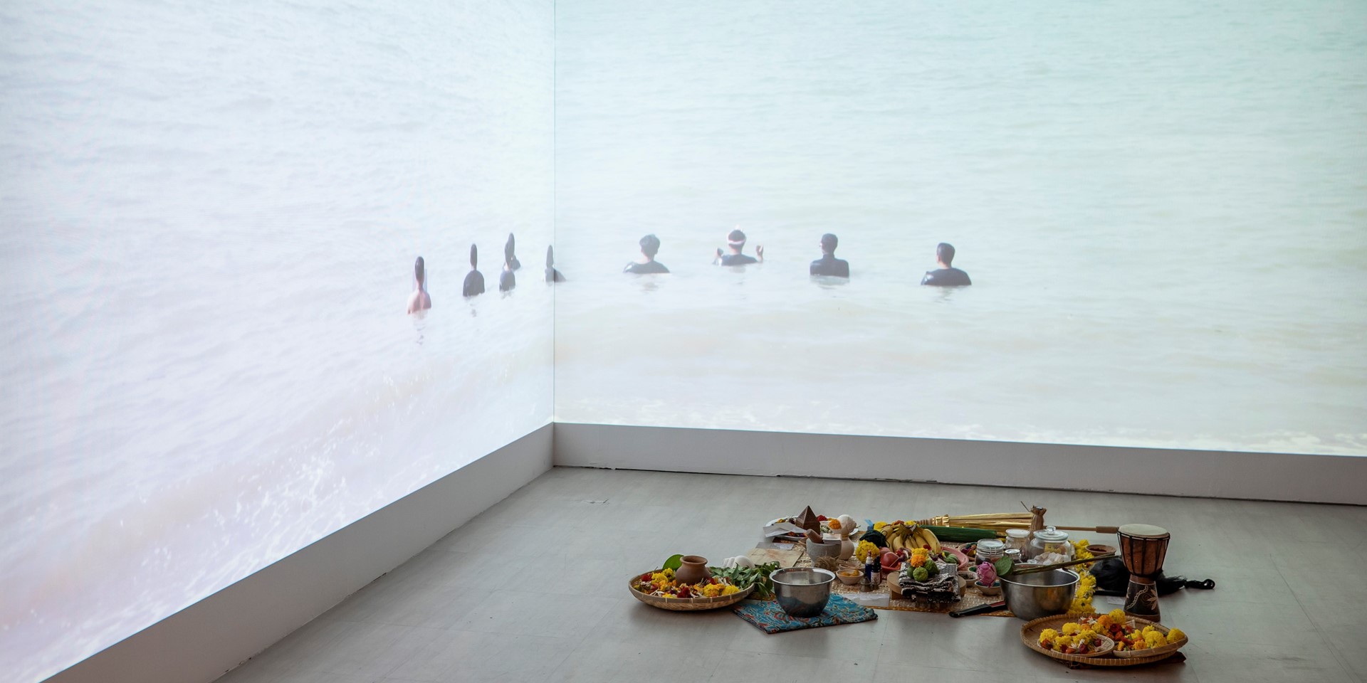"Ku tahu asal usul mu. Yang laut balik ke laut. Yang darat balik ke darat" : A Closing Performance by Zarina Muhammad